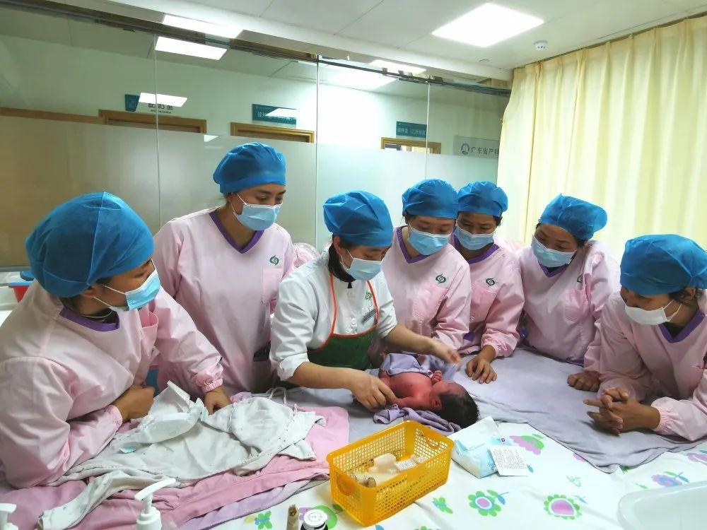 湖州妇婴监护型护送